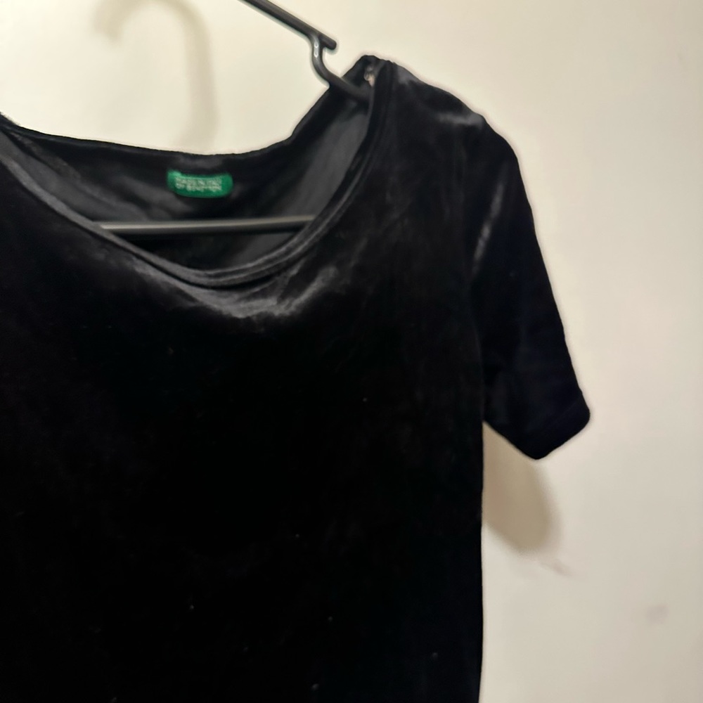 Vintage 90’s crushed velvet crop top.